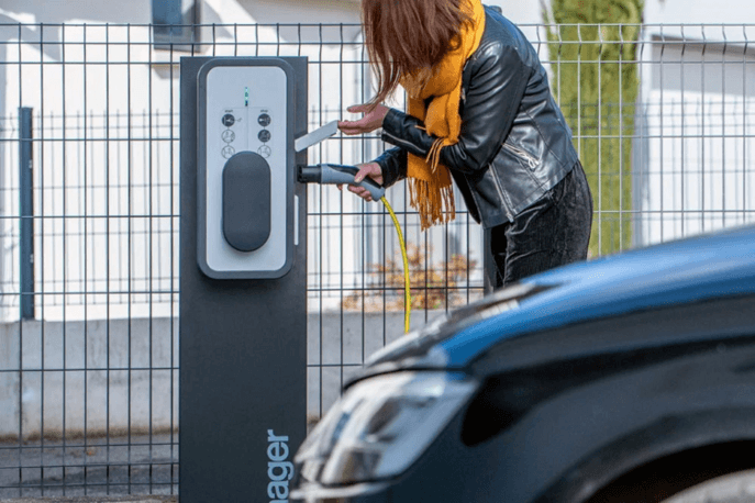 Borne de charge L'ELECTRICIEN